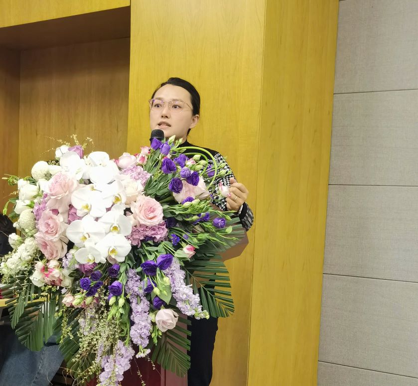 1713247418223351.jpg 网站领导发言照片.jpg
