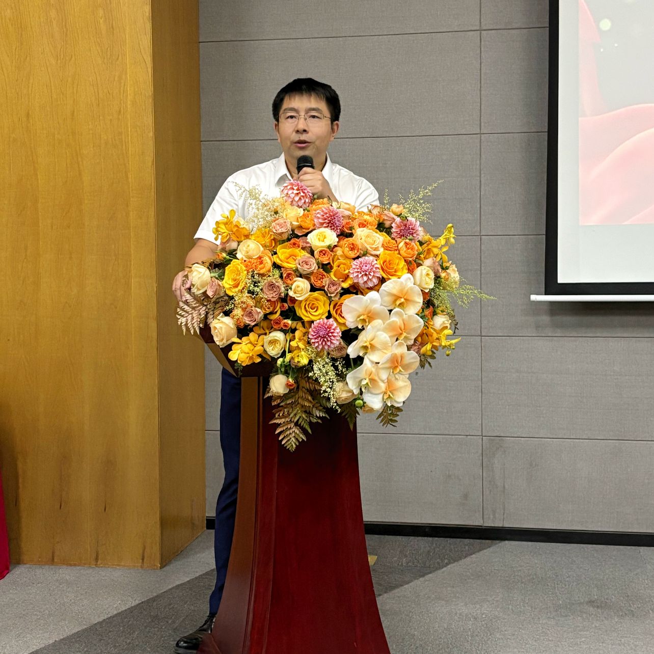 1781592602853659.jpg 孙瀚总修2.jpg